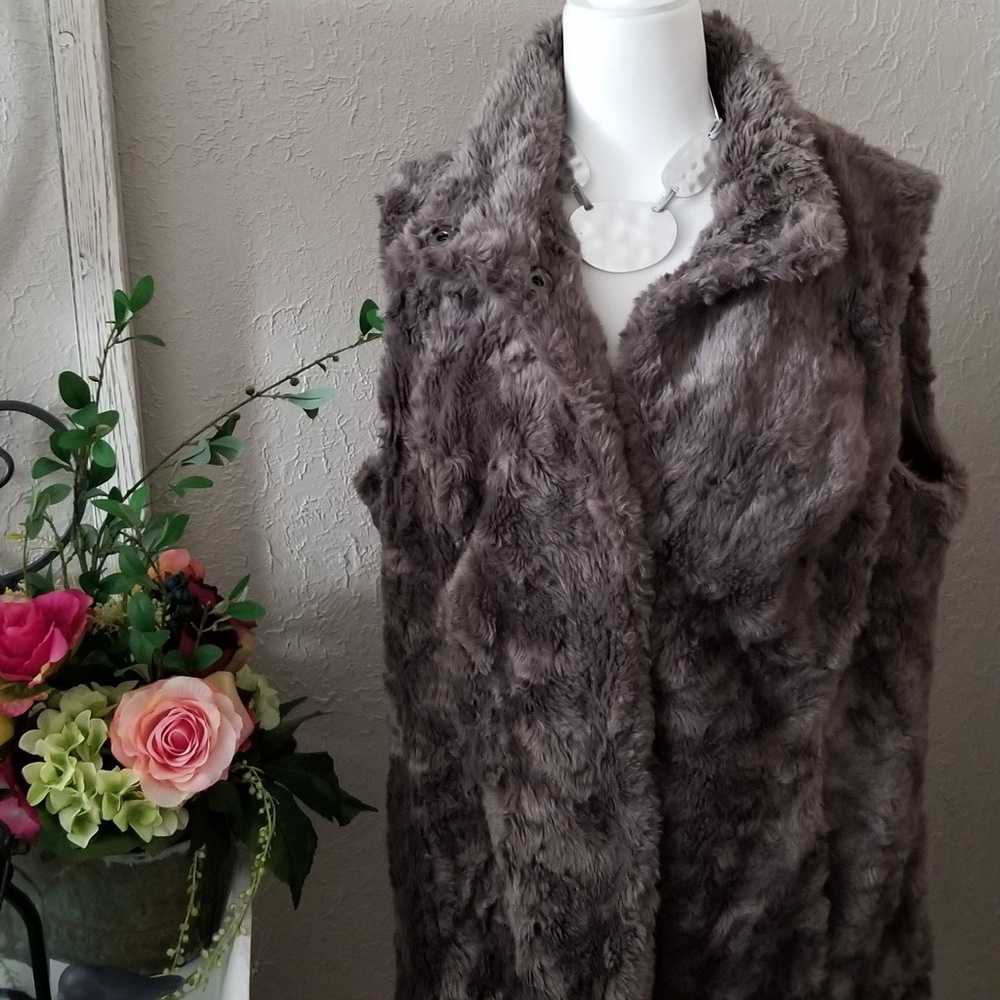 Faux fur vest
